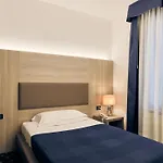 ホテル ロベルタ メストレ