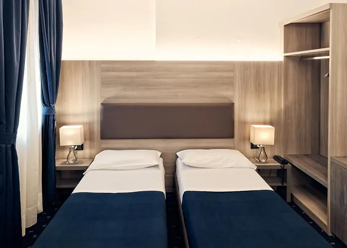 ロベルタ 3* メストレ