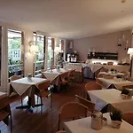 罗伯塔酒店 酒店 3*