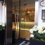 罗伯塔酒店 3* 梅斯特雷