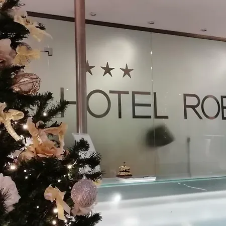 Roberta 3*